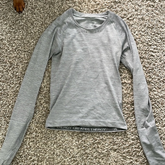 Lululemon swiftly - Picture 1 of 4